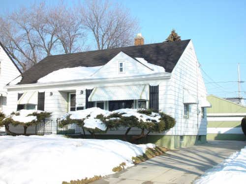 4540 S Lenox St., Milwaukee, WI 53207