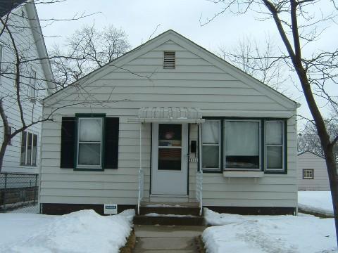 3168 S California, Milwaukee, WI 53207