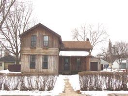 517 Union St., Oconomowoc, WI 53066