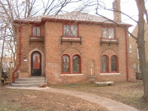 5572 Santa Monica Blvd., Whitefish Bay, WI 53217