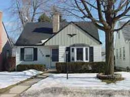 1216 S 113th St., West Allis, WI 53214