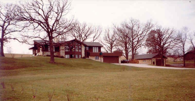 1955 W Lucy Ln., East Troy, WI 53149