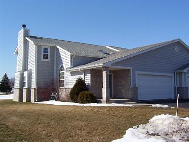 4307 S Rose Ct., New Berlin, WI 53151