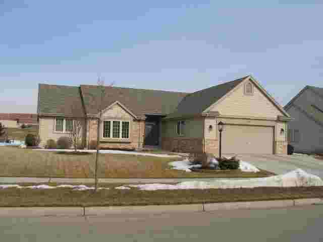 3416 River Valley Rd., Waukesha, WI 53189