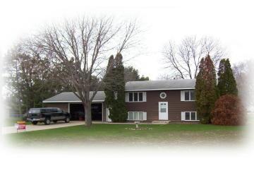 5885 Cottage Ln., Onalaska, WI 54650