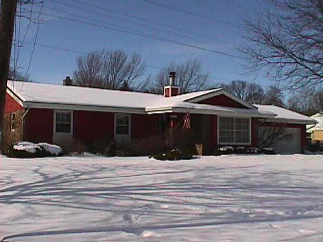 1417 N 119th St., Wauwatosa, WI 53226