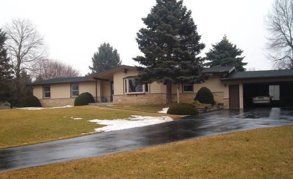 27055 W Linden Ct., Vernon, WI 53149