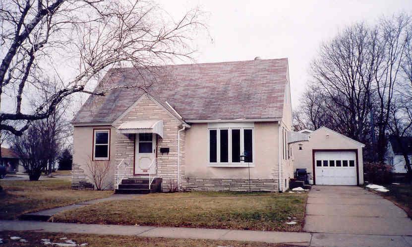2030 22nd St., La Crosse, WI 54601