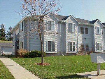907 Fox Creek Dr. #2, Watertown, WI 53098