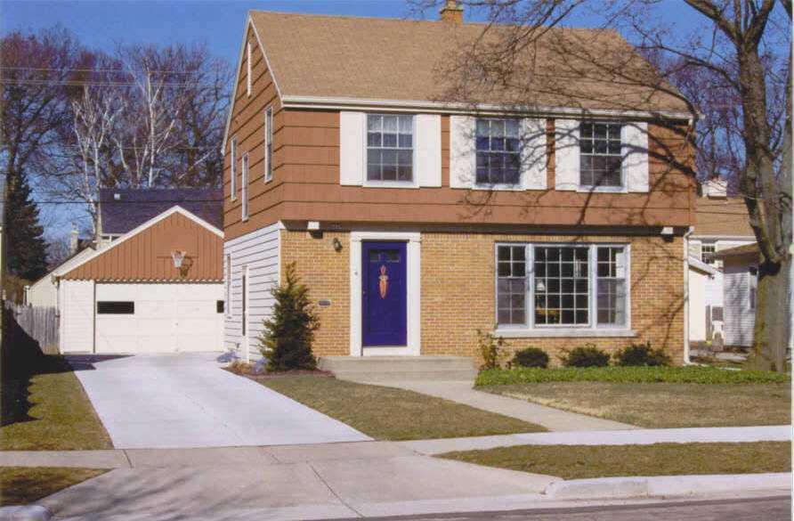6039 N Shoreland Ave, Whitefish Bay, WI 53217