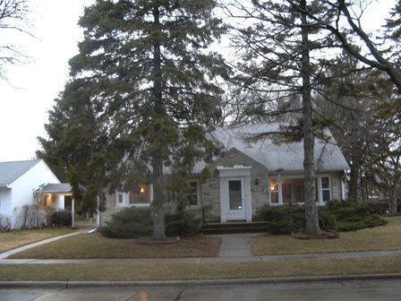 5553 N 11th St, Milwaukee, WI 53209