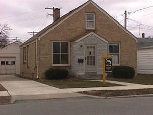 1307 Wolff St, Racine, WI 53402