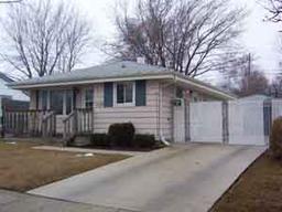 5324 16th St, Racine, WI 53406