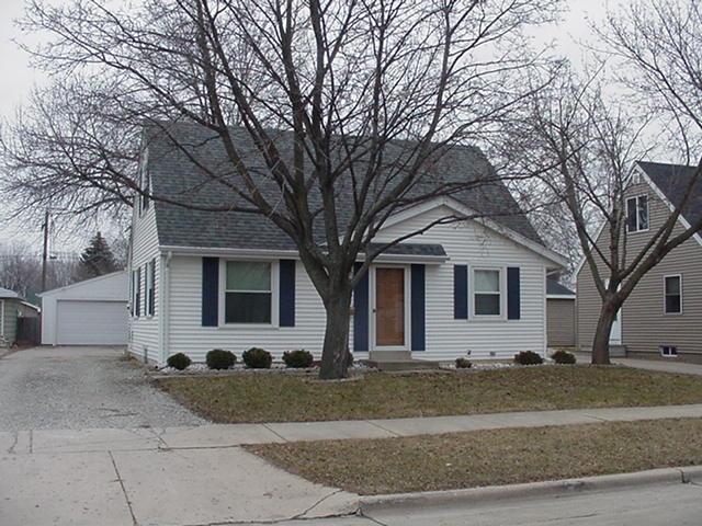 7949 47th Ct, Kenosha, WI 53142