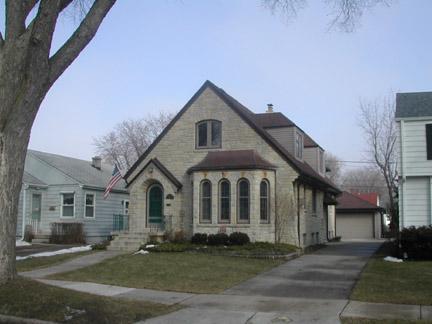 4718 N Diversey Blvd., Whitefish Bay, WI 53211