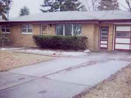 15939 W Robinhood Dr., Menomonee Falls, WI 53051