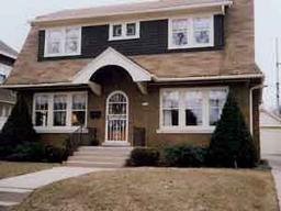 2516 N 66th St., Wauwatosa, WI 53213