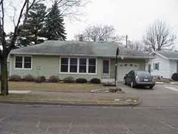 2202 S 23rd St, La Crosse, WI 54601