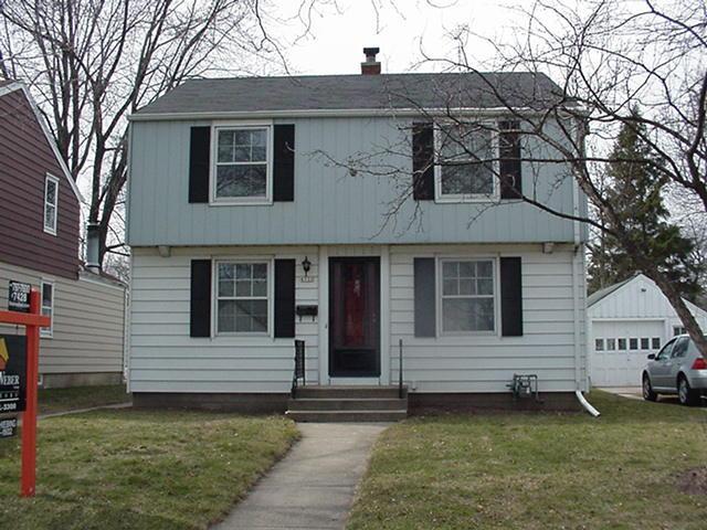 4733 N Diversey, Whitefish Bay, WI 53211