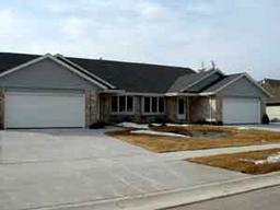 949 Spruce St, Hartford, WI 53027