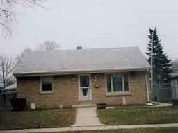 4936 N 88th St., Milwaukee, WI 53225