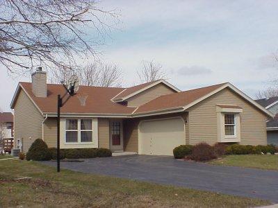 219 Parkview Ct., Pewaukee, WI 53072