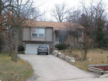 288 Hickory Ct., Hartland, WI 53029
