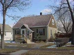 2512 Loomis St., La Crosse, WI 54601