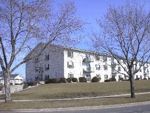 125 University #102, West Bend, WI 53095