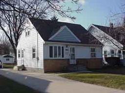 1204 N Grandview Blvd., Waukesha, WI 53188