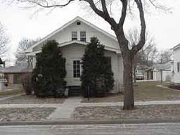 713 Charles St., La Crosse, WI 54603