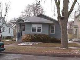 2127 Charles St., La Crosse, WI 54603