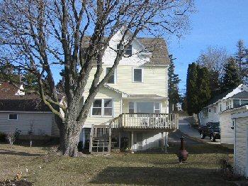 436 W Wisconsin Ave., Pewaukee, WI 53072