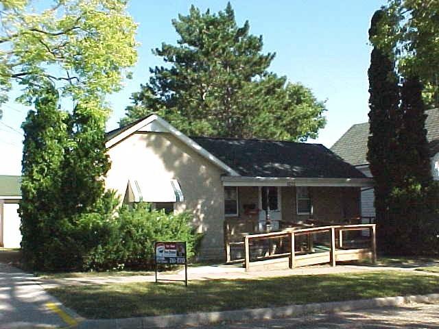 1032 Charles St., La Crosse, WI 54603