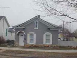 1209 S 11th St., La Crosse, WI 54601