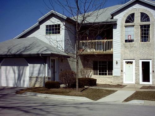 9390 W Loomis #6, Franklin, WI 53132