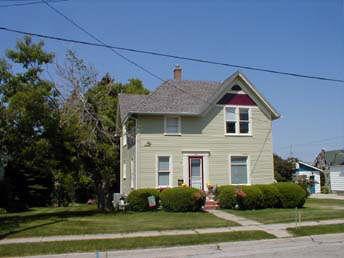 537 Forest St., Hartford, WI 53027