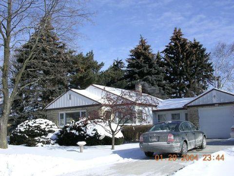 6956 N Rockledge Ave., Glendale, WI 53209