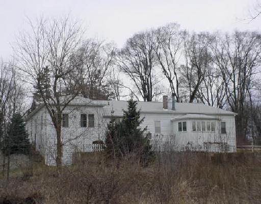 9131 262nd Ave., Salem, WI 53168