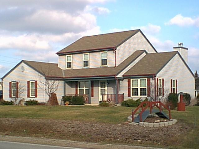 8700 S 13th St, Oak Creek, WI 53154