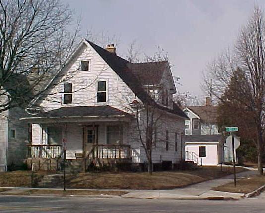 1202 S 17th St., Sheboygan, WI 53081