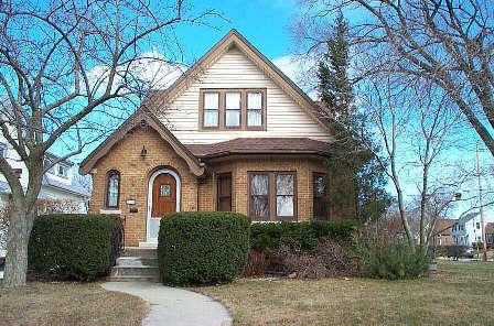 2144 N 83rd St., Wauwatosa, WI 53213