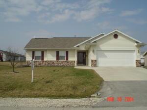 6525 High Hill Cir., Caledonia, WI 53402
