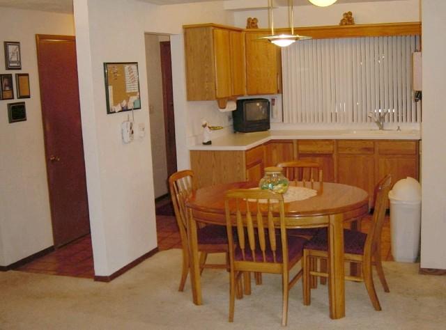 220 E Green Tree Rd, Fox Point, WI 53217