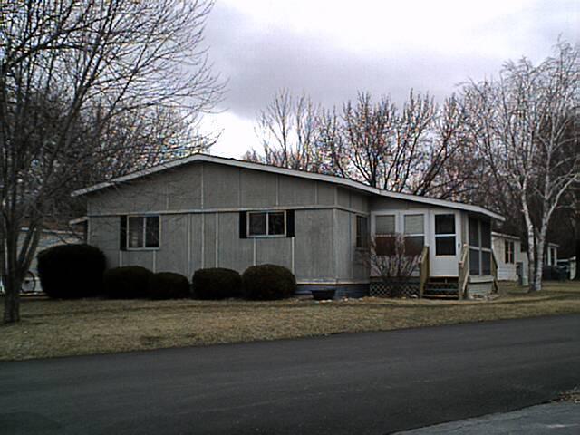 1477 Park St., Lyons, WI 53105
