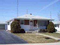 1632 Perry Ave, Racine, WI 53406