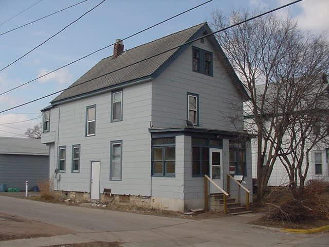 221 N 14th St., La Crosse, WI 54601