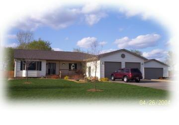 8230 Woodview Dr., Onalaska, WI 54650