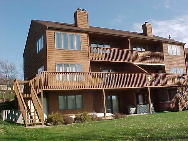 3336 Bayside Ct, La Crosse, WI 54601