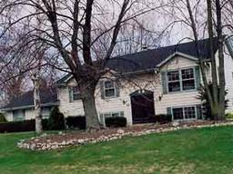 5521 Willowview Rd., Caledonia, WI 53402